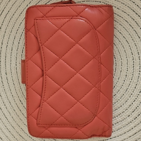CHANEL Quilted Coral Pink Wallet - Picture 3 of 12